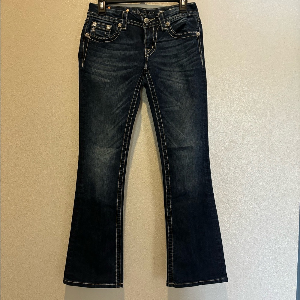 Women’s jeans.